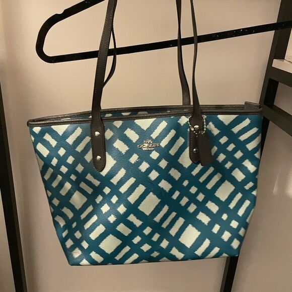 Coach Bag  - Picture 1 of 8